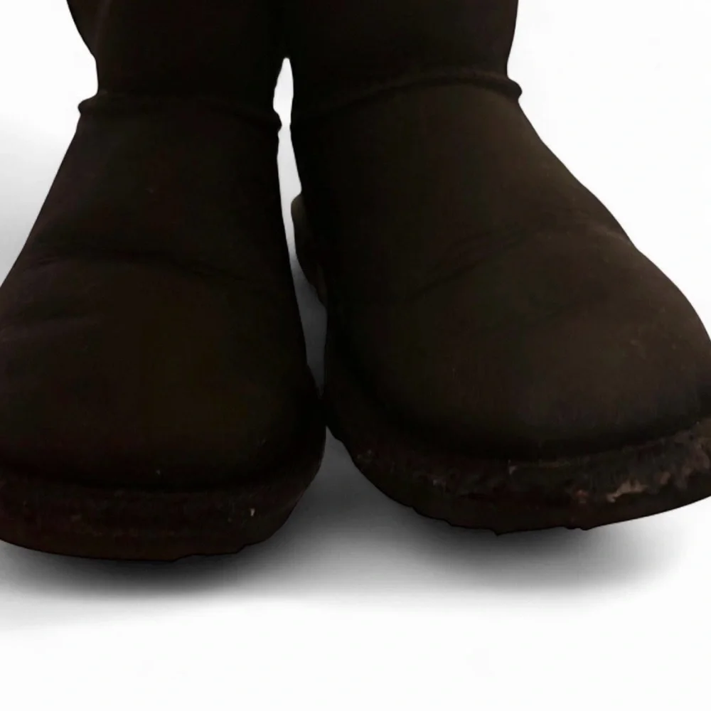 UGG Classic Black Boots for kids, size 2